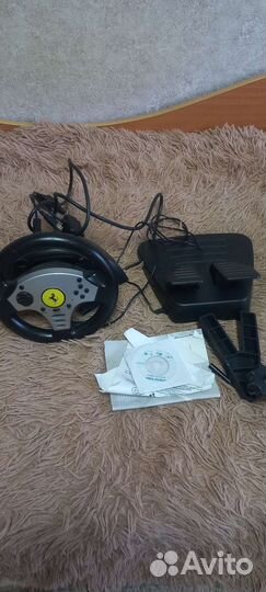 Игровая приставка(для гоночек)