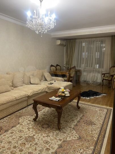 4-к. квартира, 103 м², 3/5 эт.