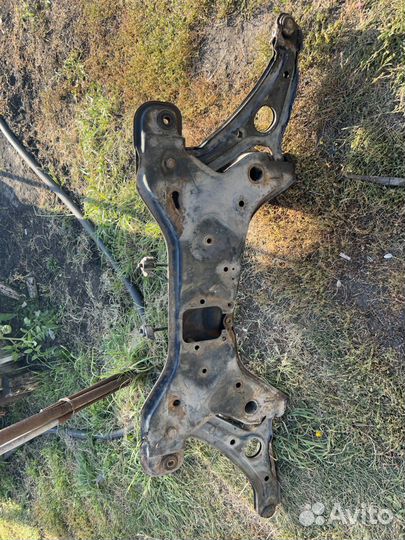 Подрамник hyundai getz