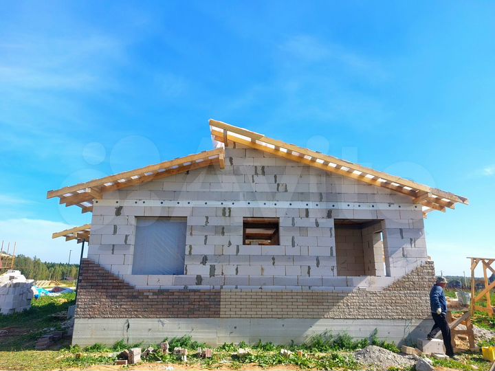 Дом 132 м² на участке 15,9 сот.