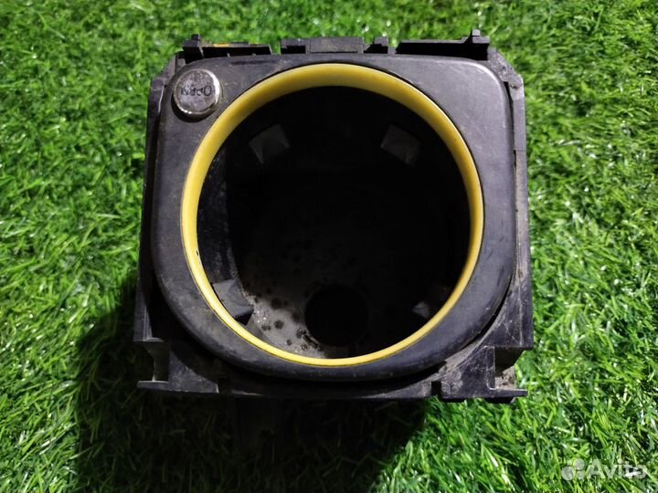 Подстаканник Mercedes-Benz C W203