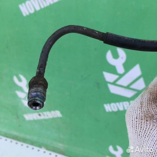 Трубка цилиндра сцепления Тойота Карина Е