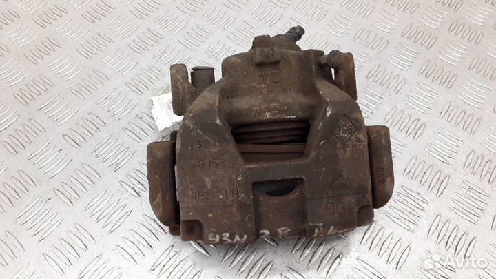 Суппорт передний левый Renault Scenic 3 2010