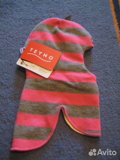 Детские шлем-шапки teyno и kivat и варежки huppa
