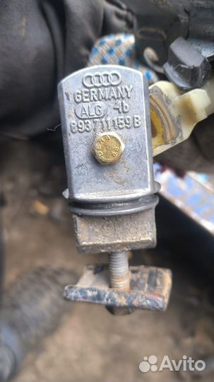 Вилка включения передачи Audi 80 893711159B