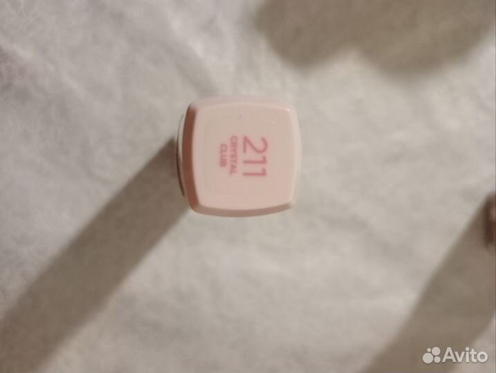 Блеск для губ L'Oréal,новый запечатанный