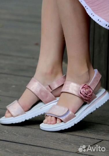 Сандали для девочки
