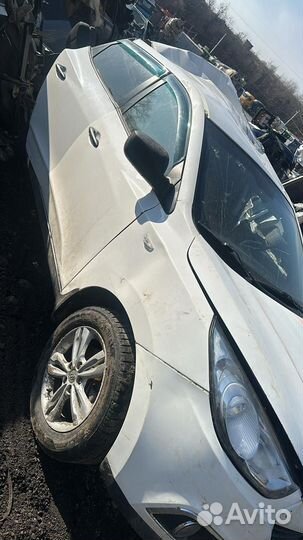 В разборе Hyundai ix35 2013 г 2.0л МКПП