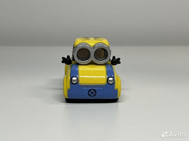 Takara tomy minions