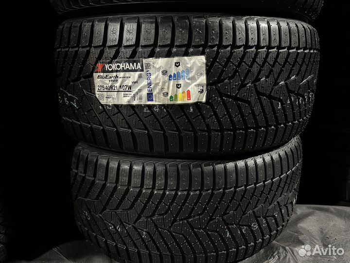 Yokohama BluEarth Winter V905 275/40 R21 и 315/35 R21 106W