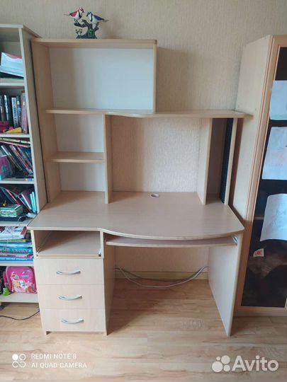 Компьютерный школьный стол