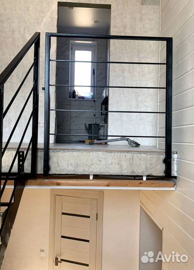 Лестница для коттеджа на заказ