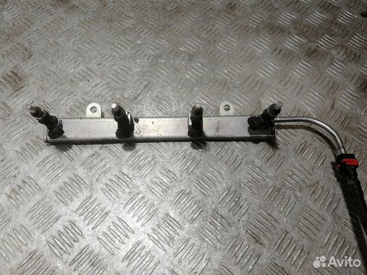 Рейка топливная рампа Mitsubishi Lancer 10