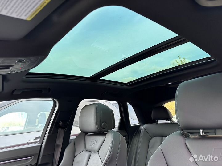 Audi Q3 2.0 AMT, 2021, 12 600 км