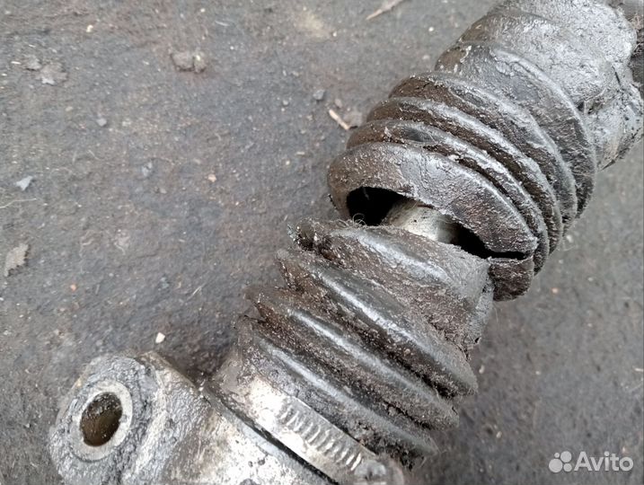 Рулевая рейка Toyota Camry MCV10