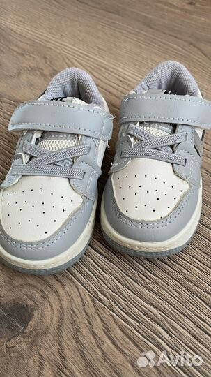 Кроссовки детские