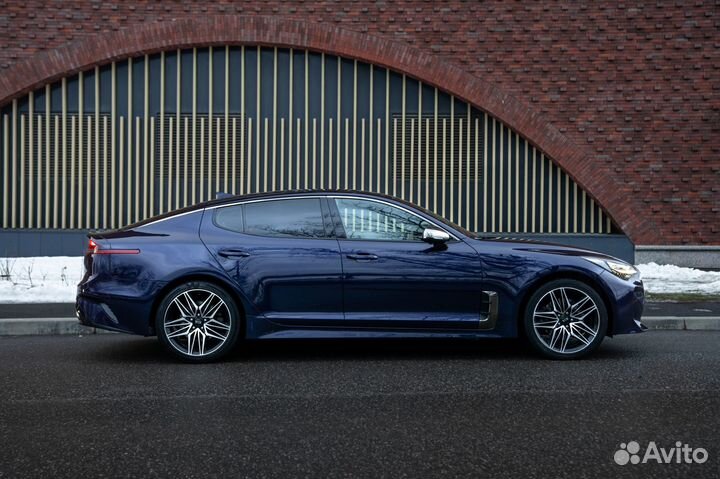 Kia Stinger 2.0 AT, 2021, 95 000 км