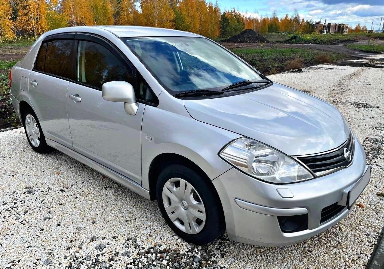 Nissan Tiida: фото владельца
