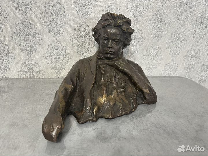 Бронзовый бюст Бетховен
