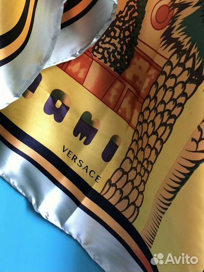 Платок шёлк винтаж Versace