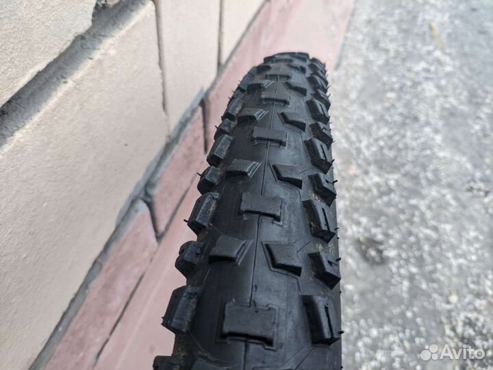 Покрышка 28, 29