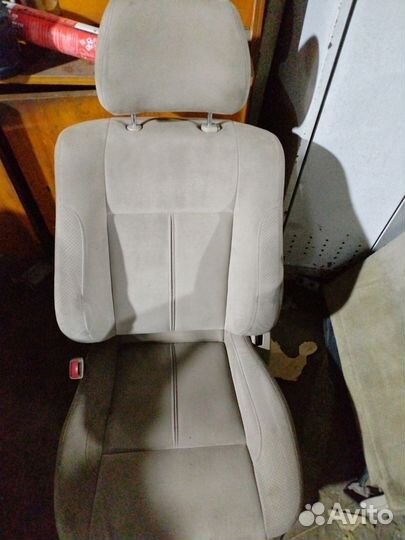 Сиденья subaru impreza