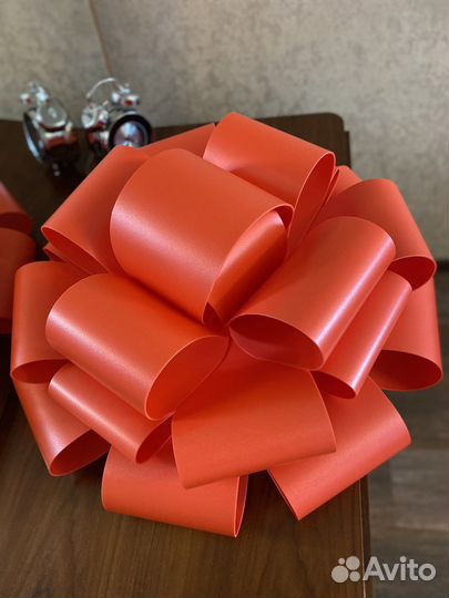 Большой бант на машину
