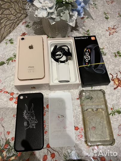 iPhone 8, 64 ГБ