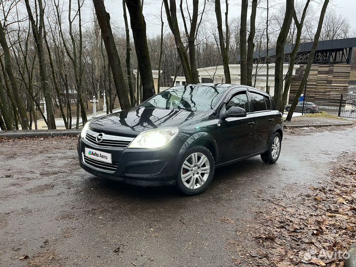 Opel Astra 1.6 МТ, 2012, 188 000 км