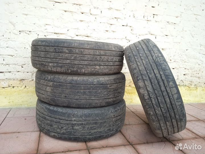 Yokohama BlueEarth RV02 235/65 R18 106V