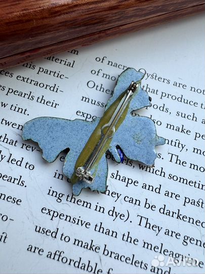 Винтажная брошь бабочка