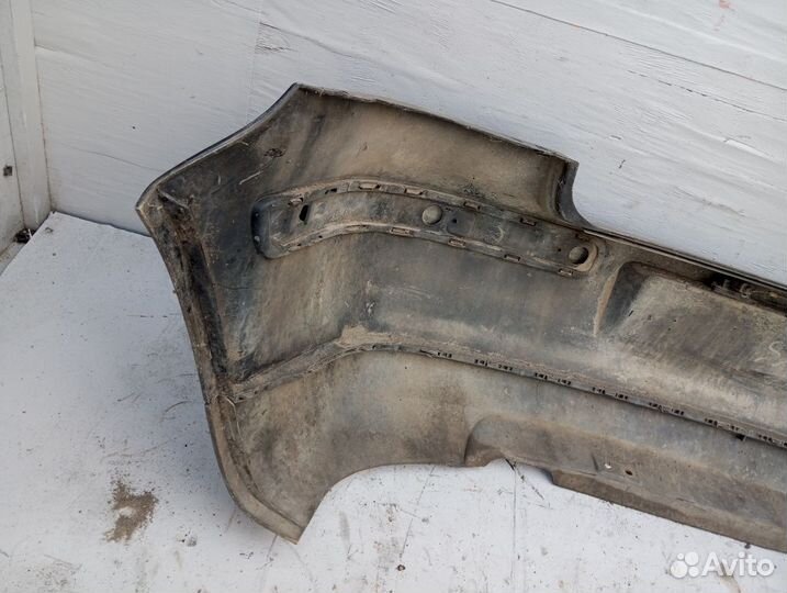 Бампер задний Volkswagen Golf 4