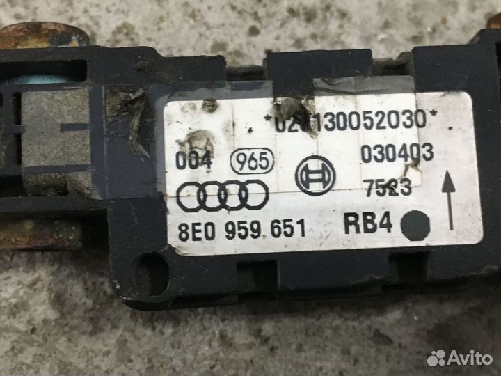 Датчик удара Audi A4 B6 (4344)