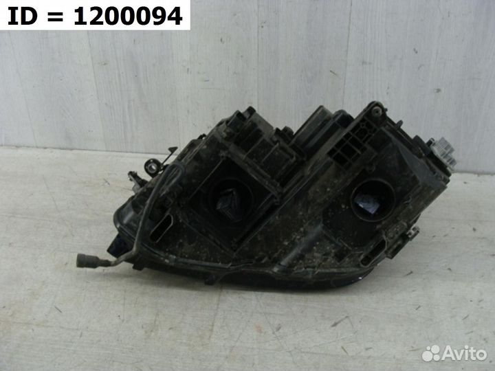 Фара правая Volkswagen Tiguan