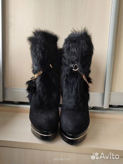Продам зимние сапоги