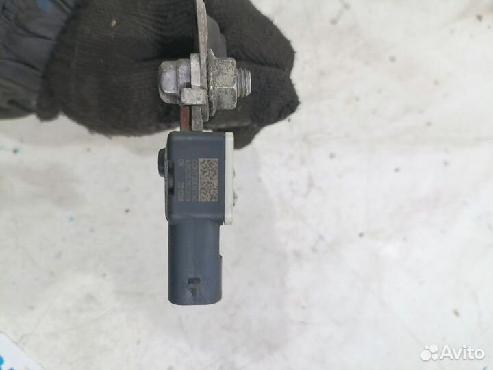 Клемма плюсовая (Geely Coolray)