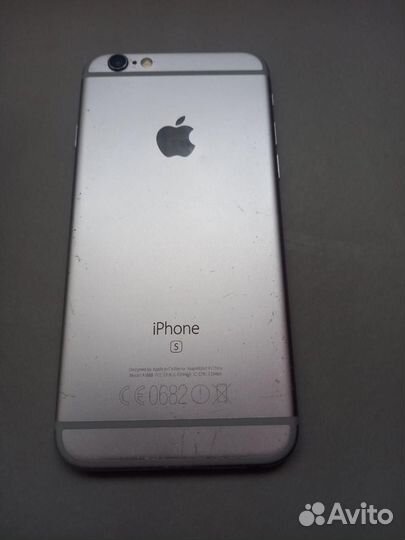 Телефон iPhone 6s