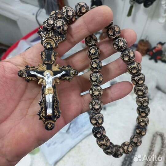 Крест распятие в авто ручная работа