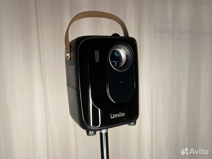 Умный мини проектор Umiio Pro Black