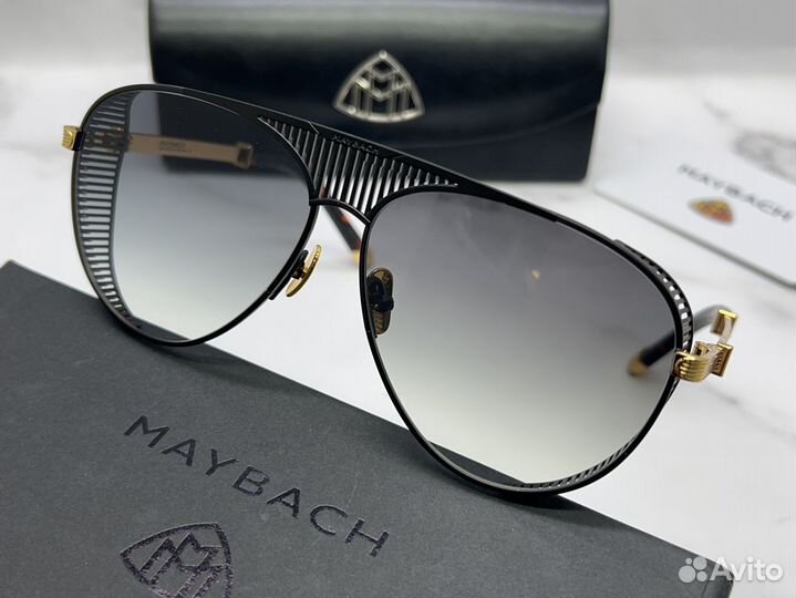 Сoлнцeзащитныe oчки Maybach 