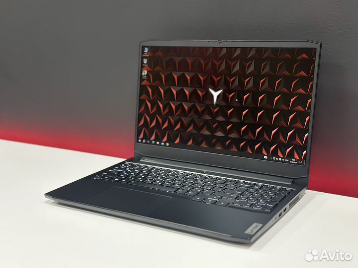 Игровой ноут 15.6