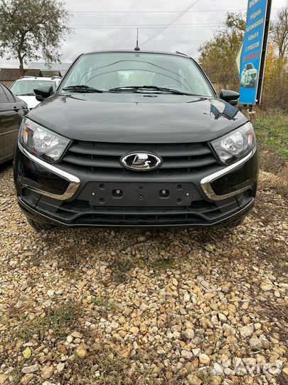LADA Granta 1.6 МТ, 2023, 350 км
