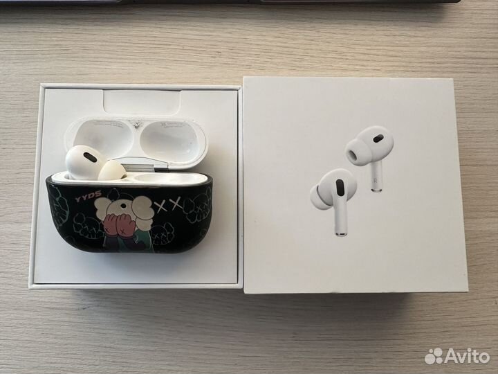 Airpods pro наушник левый, кейс, чехол