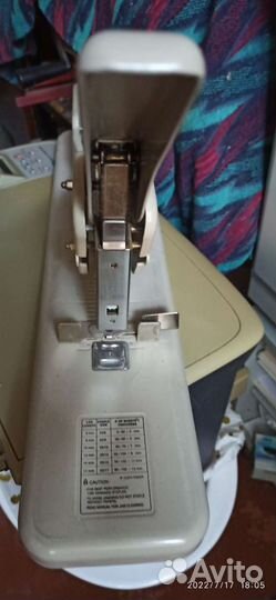 Степлер ручной профессиональный