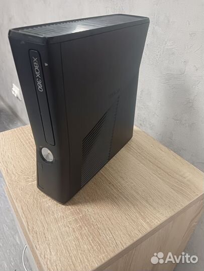 Xbox 360S freeboot оболочка avrora 73 игры