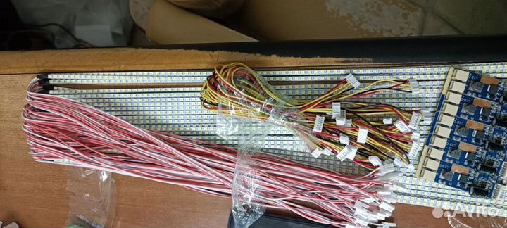 Универсальна подсветка для телевизора монитора