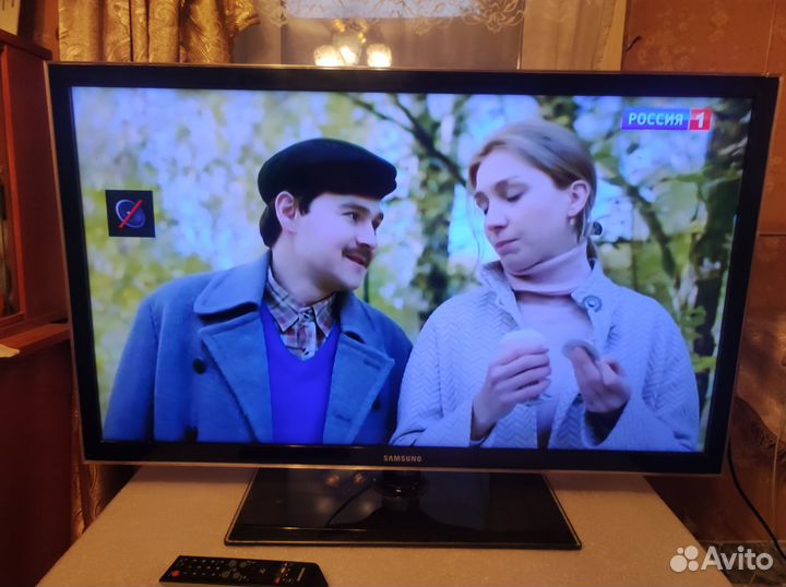 ЖК телевизор Samsung 40