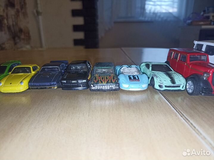 Hot wheels машинки