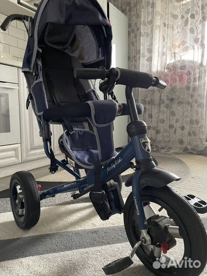 Детский велосипед с ручкой