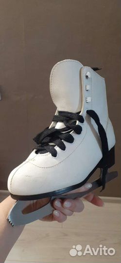 Коньки фигурные